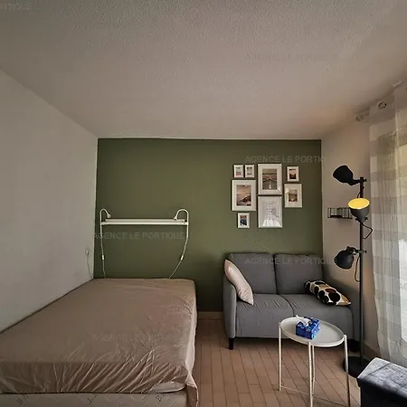 Pratique 4 Pers., Bord De Au Lavandou, Avec Parking Et Climatisation - Fr-1-803-89 דירה