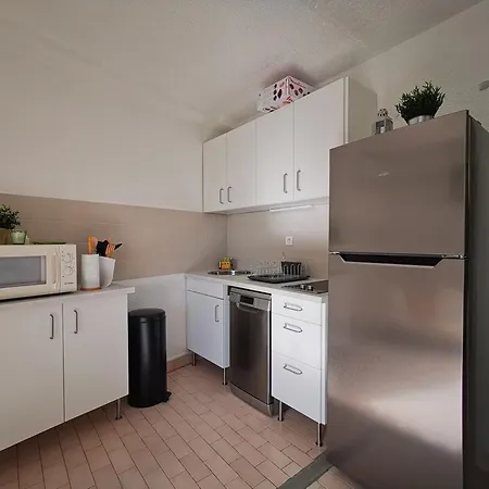 דירה Pratique 4 Pers., Bord De Au Lavandou, Avec Parking Et Climatisation - Fr-1-803-89